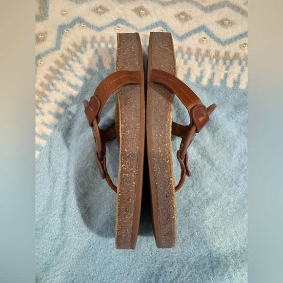 Tory Burch Tan Textured Surface - Picture 3 of 13